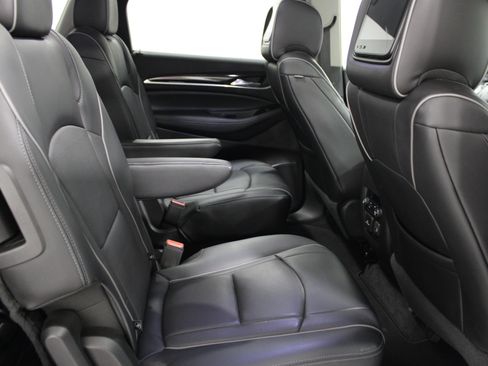 Used 2019 Buick Enclave Avenir w/ Avenir Technology Package FWD image 26