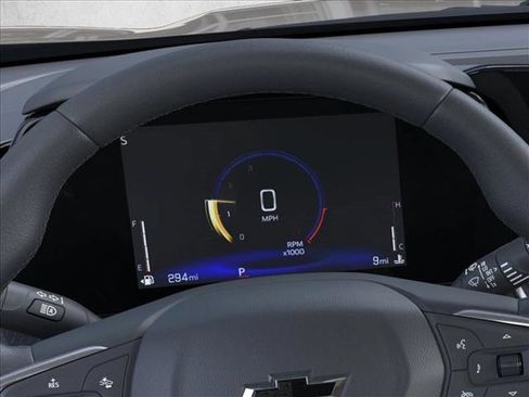 New 2026 Chevrolet Trax ACTIV w/ Sunroof Package FWD image 18