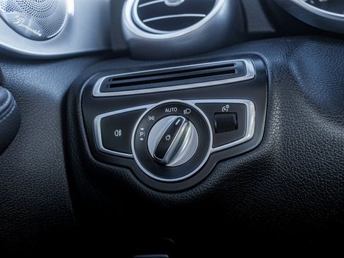 Used 2020 Mercedes-Benz C 300 4MATIC Sedan image 20