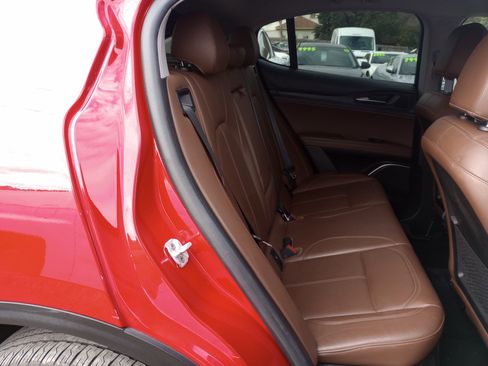 Used 2018 Alfa Romeo Stelvio AWD image 14