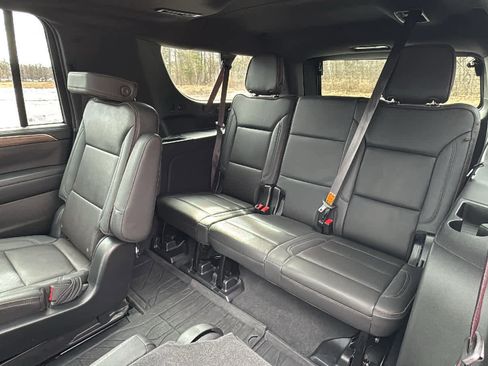 Certified 2023 Chevrolet Suburban High Country AWD/4WD image 29