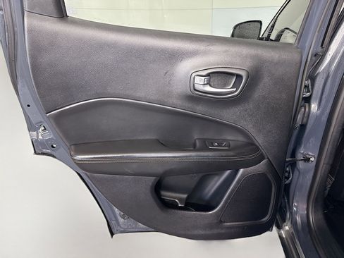 Used 2017 Jeep Compass Limited image 26