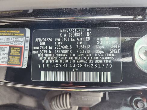 Certified 2024 Kia Sorento S FWD image 33
