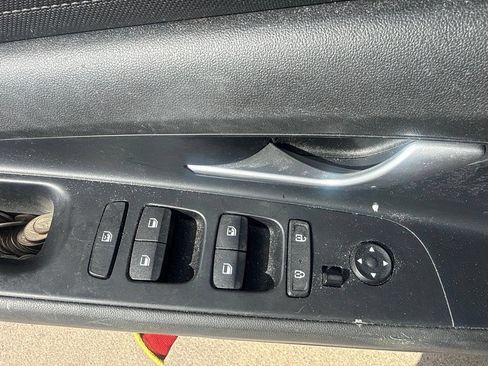 Used 2021 Hyundai Elantra SEL FWD image 11