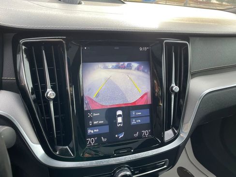 Used 2020 Volvo S60 T6 R-Design image 38