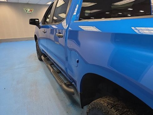 Certified 2023 Chevrolet Silverado 1500 Custom Trail Boss w/ LPO, Dark Essentials Package AWD/4WD image 13