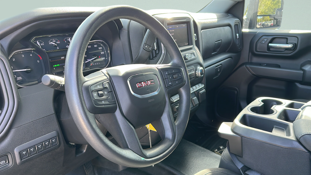 Used 2023 GMC Sierra 3500 Pro w/ Gooseneck/5TH Wheel Package AWD/4WD image 14