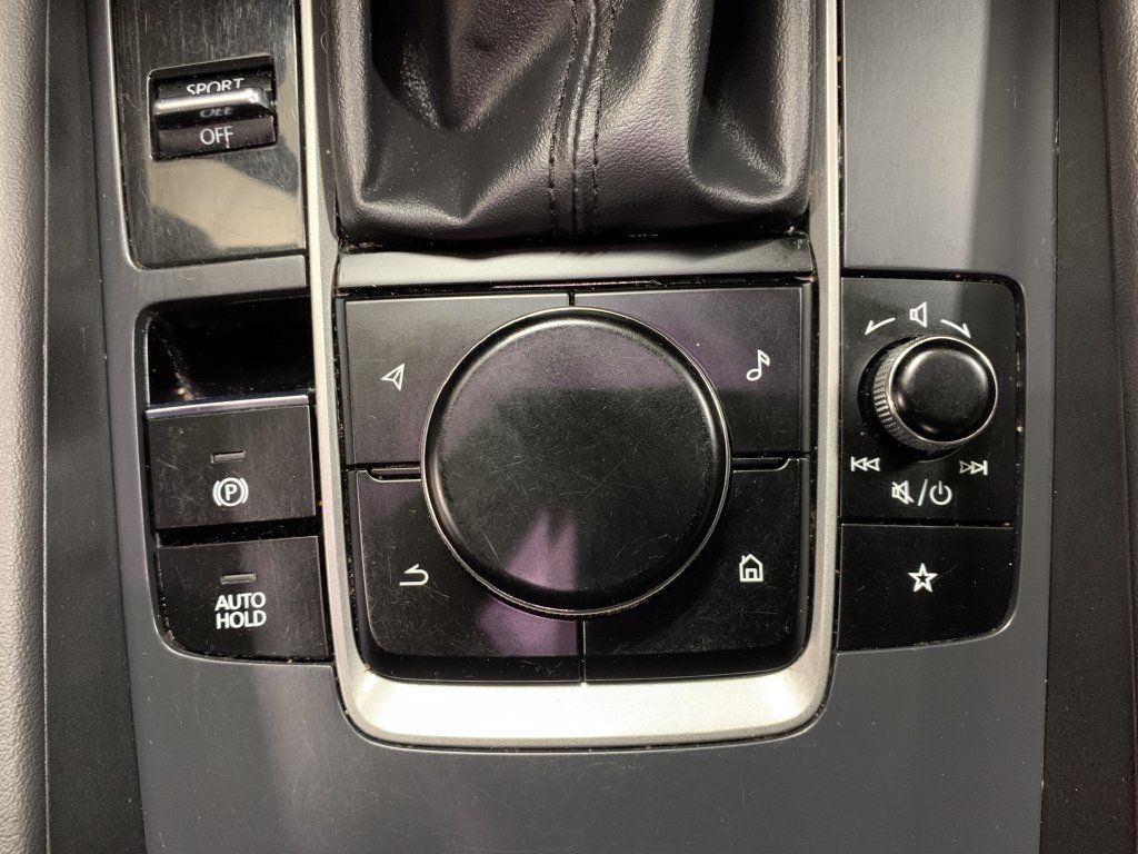 Used 2020 MAZDA MAZDA3 Sedan w/ Select Package FWD image 27
