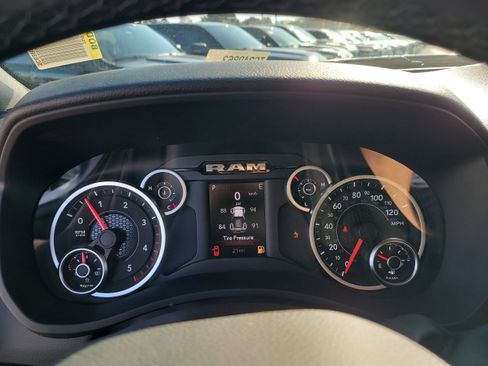 New 2026 RAM 2500 Big Horn AWD/4WD image 20