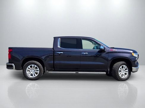 Used 2023 Chevrolet Silverado 1500 LTZ w/ LTZ Convenience Package II AWD/4WD image 3