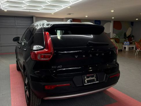 Used 2019 Volvo XC40 T5 Momentum AWD/4WD image 4