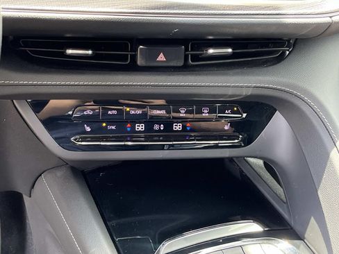 Used 2023 Buick Envision Preferred FWD image 29