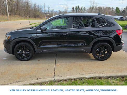 Used 2024 Volkswagen Taos SE image 6