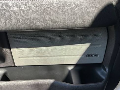 Used 2011 Ford F150 Platinum AWD/4WD image 37