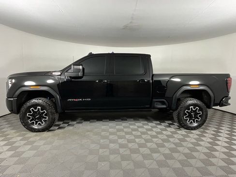 Used 2024 GMC Sierra 2500 AT4X image 6