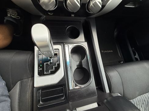 Used 2016 Toyota Tundra SR5 w/ SR5 Upgrade Package image 21