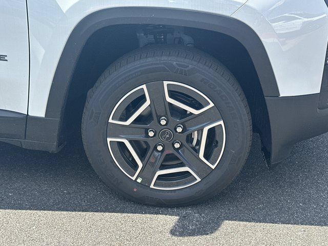 New 2026 Jeep Cherokee Laredo AWD/4WD image 13