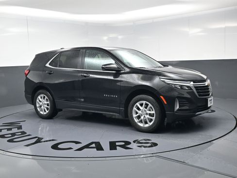 Certified 2024 Chevrolet Equinox LT image 2