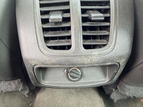 Used 2018 Ford Taurus SEL w/ Equipment Group 201A image 6