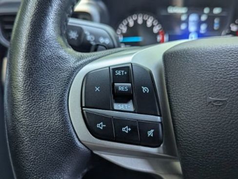 Used 2020 Ford Explorer XLT w/ Comfort Package AWD/4WD image 27