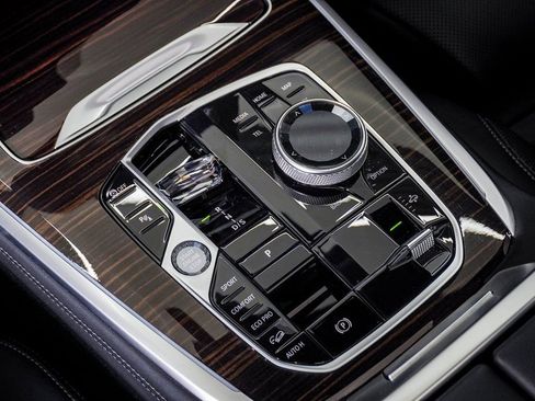 Used 2023 BMW X7 xDrive40i w/ Executive Package image 24