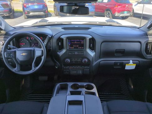 New 2026 Chevrolet Silverado 2500 Custom w/ Custom Value Package AWD/4WD image 15