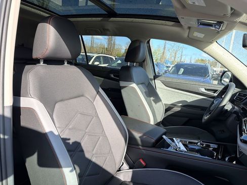 New 2026 Volkswagen Atlas Peak Edition image 20