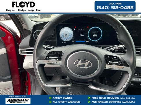 Used 2025 Hyundai Elantra Limited FWD image 11