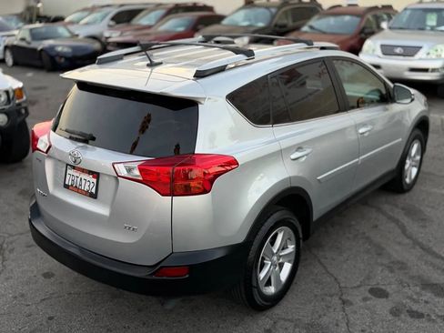 Used 2013 Toyota RAV4 XLE image 14