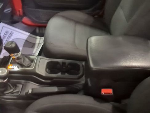 Used 2023 Jeep Wrangler Sport S image 16