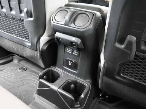 Used 2021 Jeep Gladiator Mojave AWD/4WD image 14
