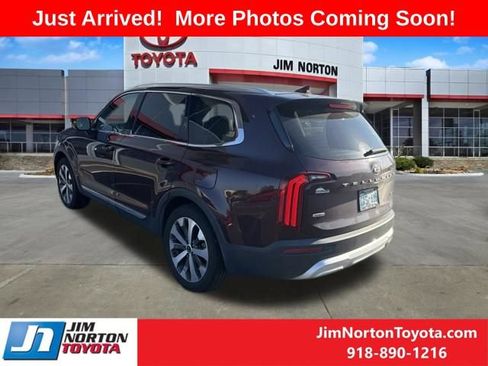 Used 2021 Kia Telluride EX w/ EX Premium Package AWD/4WD image 5