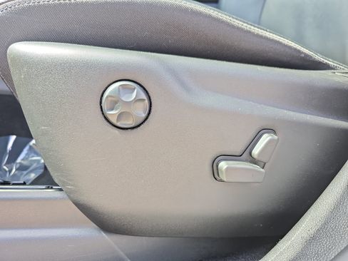 Used 2021 Jeep Grand Cherokee Limited image 26