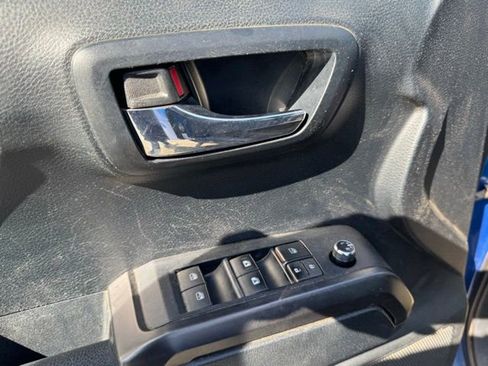 Used 2016 Toyota Tacoma TRD Sport w/ Towing Package AWD/4WD image 22