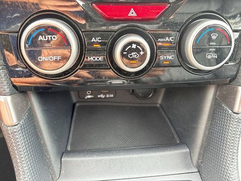 Used 2020 Subaru Forester Limited AWD/4WD image 27