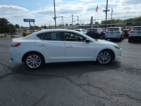 Used 2016 Acura ILX FWD image 8
