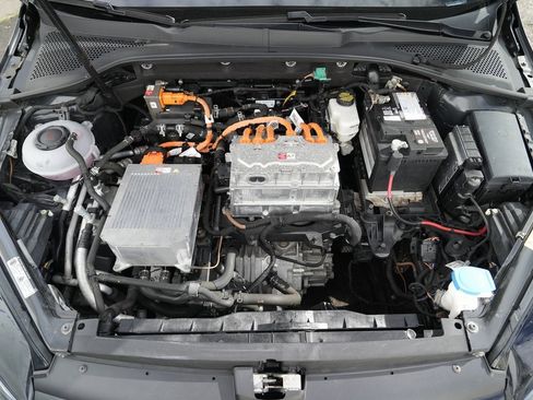 Used 2019 Volkswagen e-Golf SEL Premium image 16