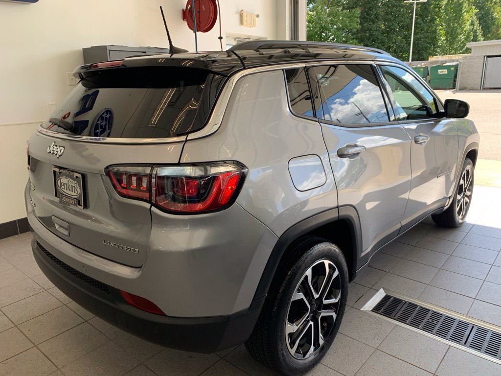 Used 2023 Jeep Compass Limited AWD/4WD image 15