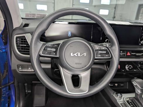 Certified 2024 Kia Seltos LX AWD/4WD image 35