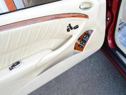 Used 2008 Mercedes-Benz CLK 350 Cabriolet image 54