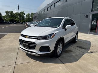 Used 2022 Chevrolet Trax LT w/ LT Convenience Package image 1