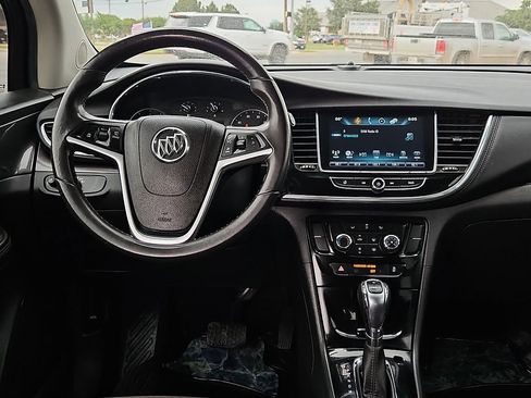 Used 2020 Buick Encore Preferred FWD image 18