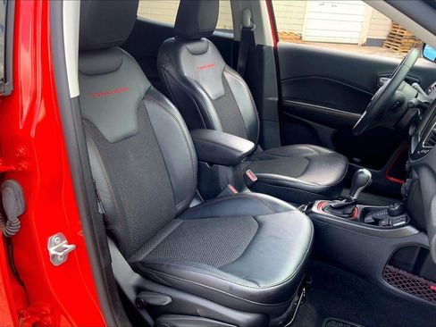Used 2018 Jeep Compass Trailhawk w/ Popular Equipment Group AWD/4WD image 7