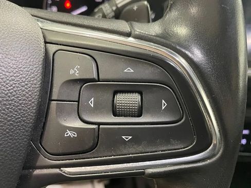 Used 2023 Buick Envision Essence w/ Sport Touring Package AWD/4WD image 16