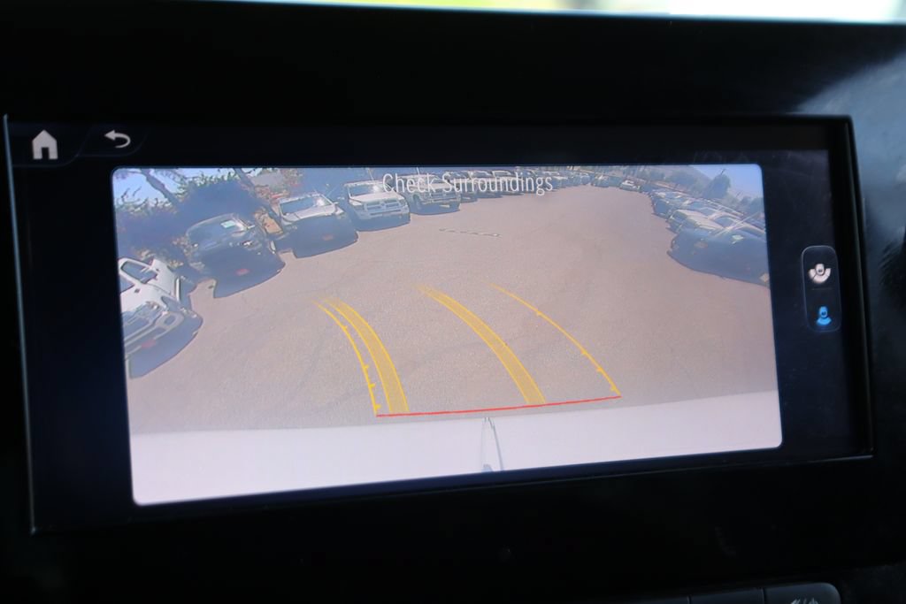 Used 2025 Mercedes-Benz Sprinter 2500 image 36