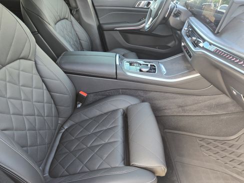Used 2025 BMW X5 xDrive40i w/ Premium Package AWD/4WD image 10