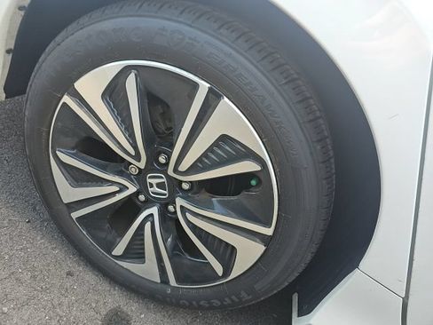 Used 2018 Honda Civic EX-L image 5