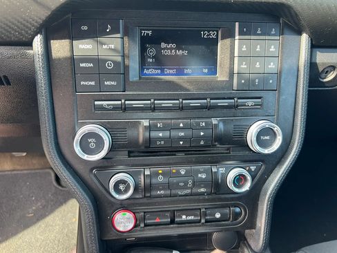 Used 2018 Ford Mustang Coupe RWD image 18