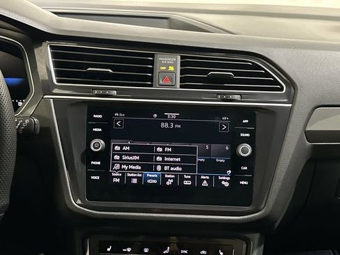 Certified 2024 Volkswagen Tiguan SE R-Line image 32