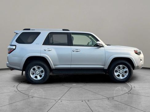 Certified 2021 Toyota 4Runner SR5 Premium AWD/4WD image 7